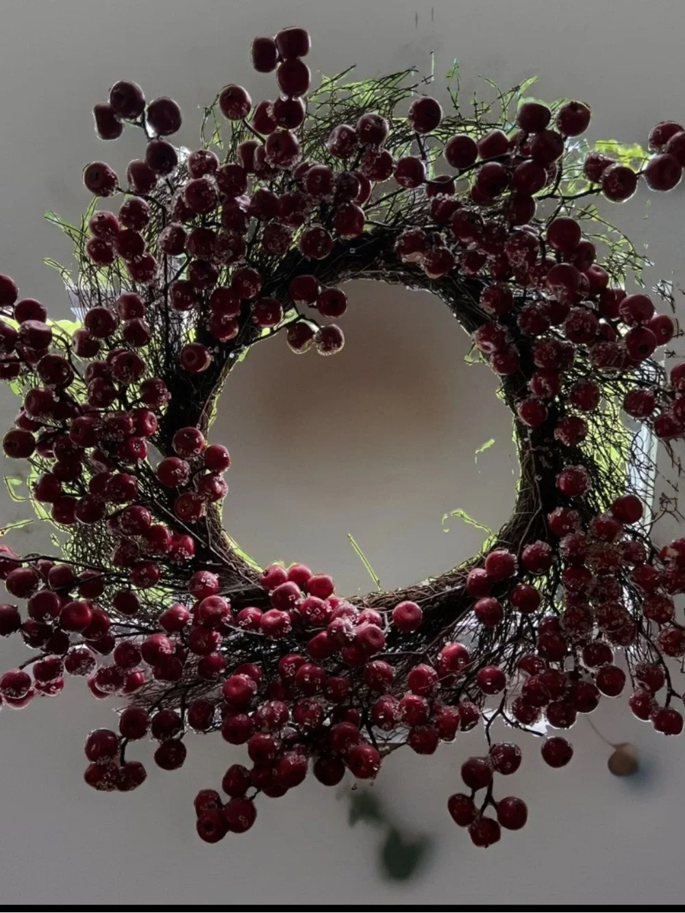 LARGE HOLIDAY CHRISTMAS RUSTIC ICED BERRY WREATH